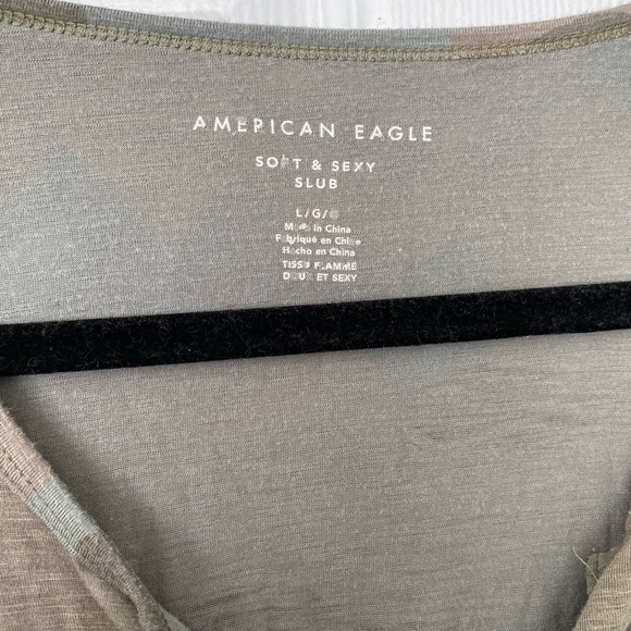Super soft American Eagle Camo Tshirt - Picture 2 of 2